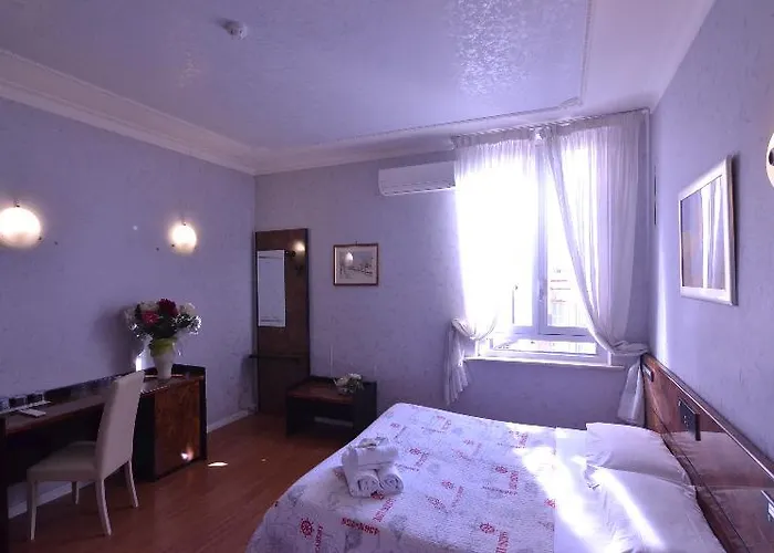 Anacapri Otel 2*