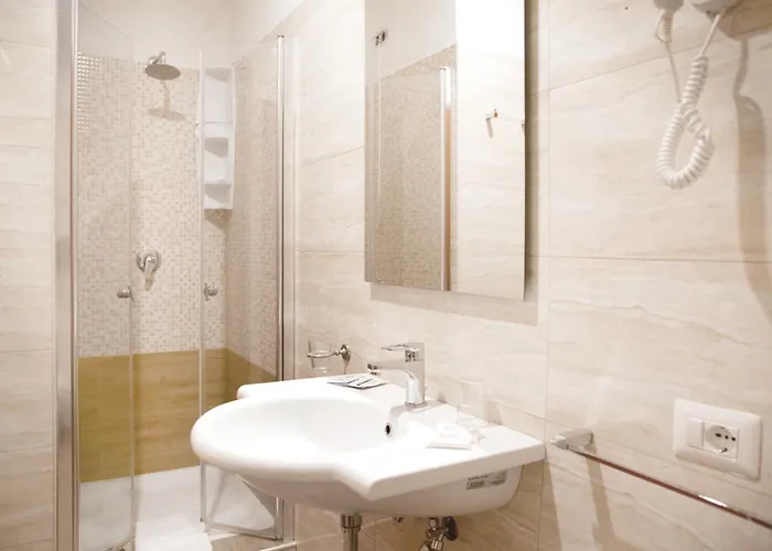 Otel Anacapri 2*